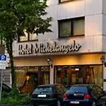 メルキュール ツェントラム 3*