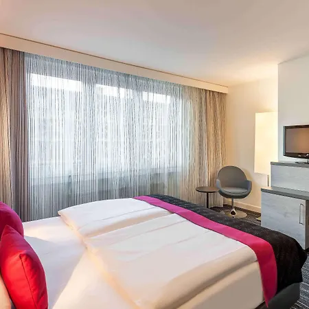 Mercure Zentrum מלון