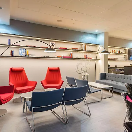 מלון Mercure Zentrum 3*