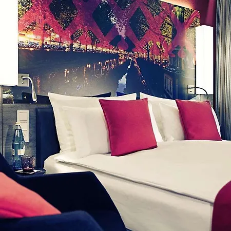 Mercure Zentrum מלון