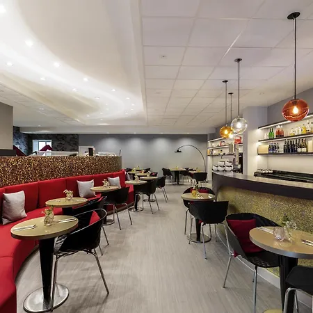 メルキュール ツェントラム 3*