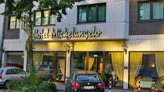 Mercure Zentrum מלון